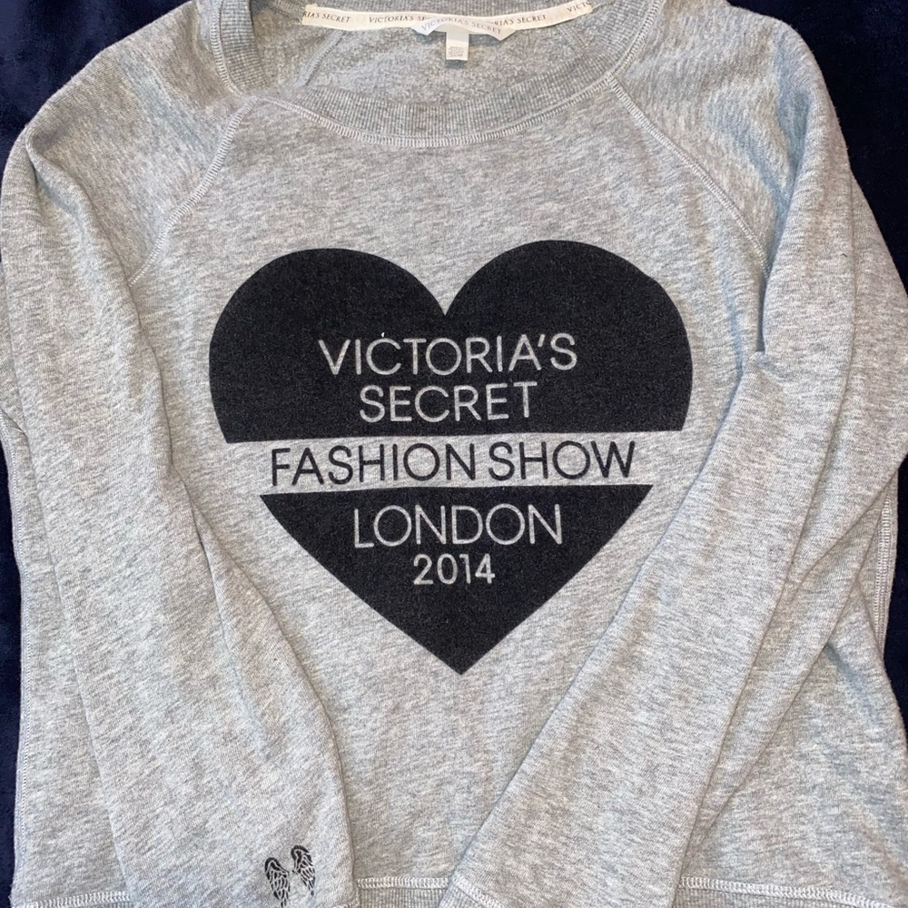 Victoria's Secret Crew Neck